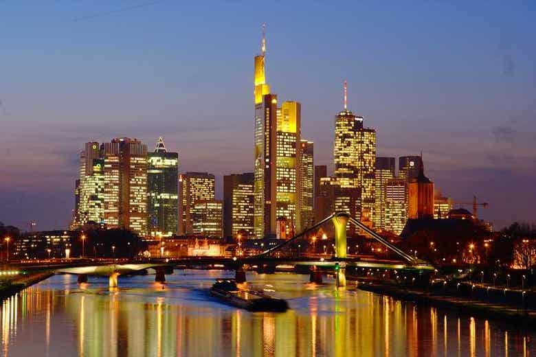 Frankfurt  is  the   best   city   of  Germany