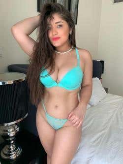 Sexy busty girls sex-xxx pics