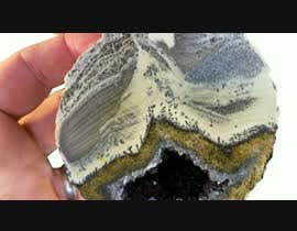 Nro 31 kilpailuun Video geodes deluxe cut rocks minerals käyttäjältä seifsherif776